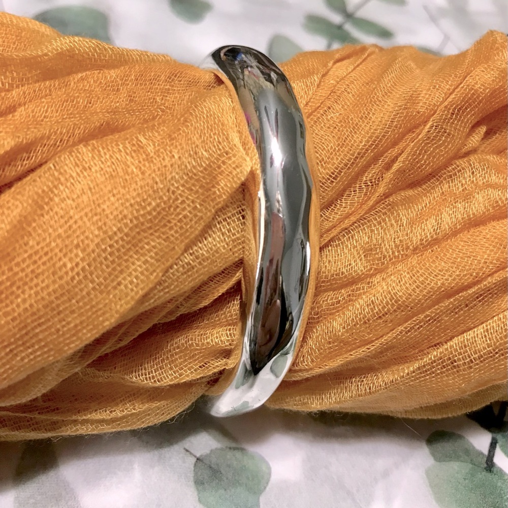 Chloe+Isabel Hammered Silver Cuff Bracelet